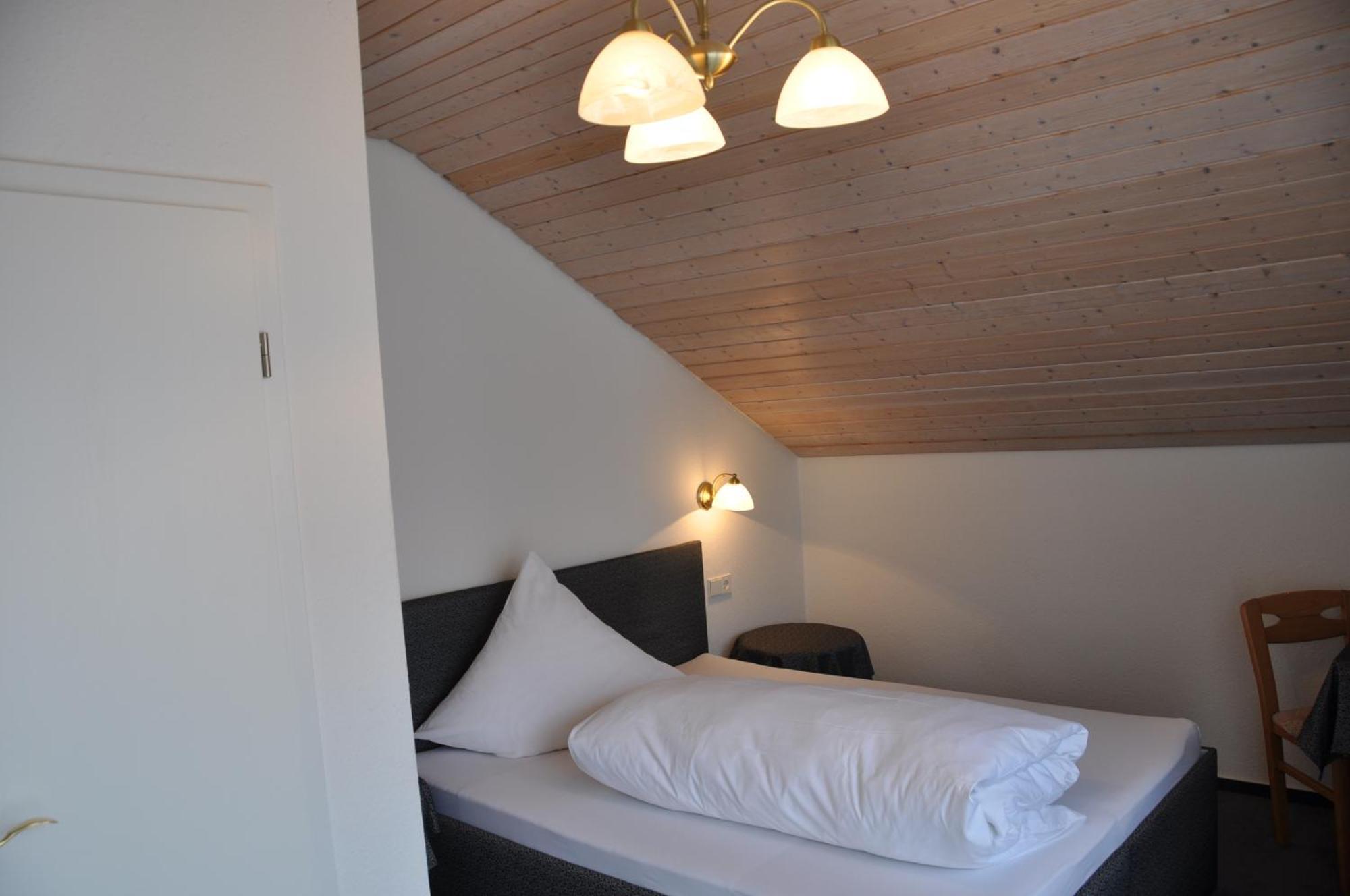 Gaestehaus Ullmannshof Kirchheim am Neckar Rom bilde