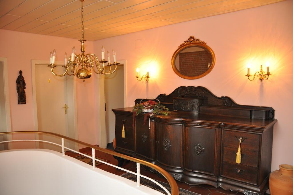 Gaestehaus Ullmannshof Kirchheim am Neckar Eksteriør bilde